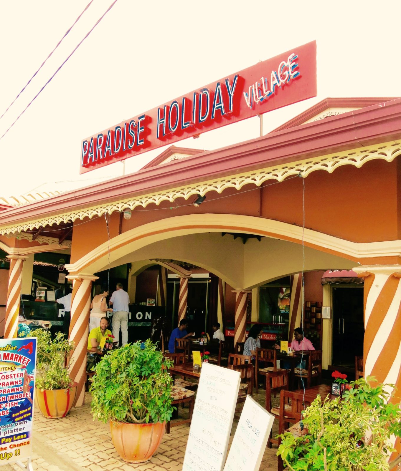 Paradise Holiday Village Hotel in Negombo Sri Lanka Rundreise Sehenswürdigkeiten