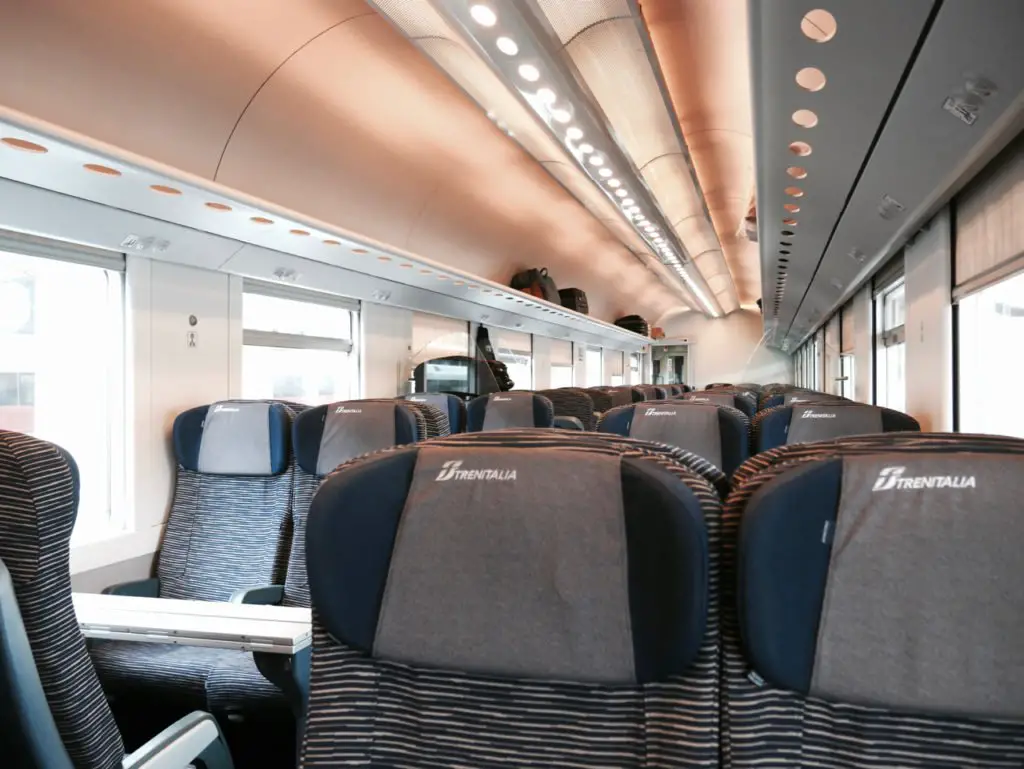 Sitzplätze im Zug von Rom nach Palermo