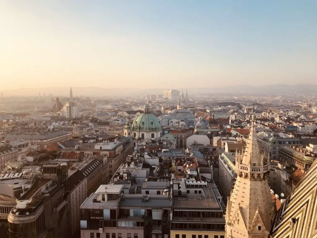 Panoramablick über Wien vom Turm des Stephansdom in Wien
