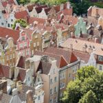 Blick auf die Dächer der Altstadthäuser in Danzig.