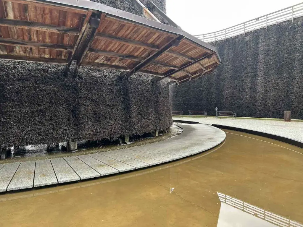 Salzgradierwerk Wieliczka mit Sitzbänken