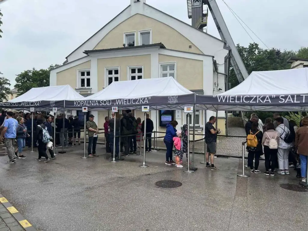 Warteschlangen vor der Salzmine Wieliczka