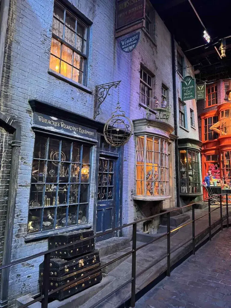 Harry Potter berühmte Straße aus dem Film in den Warner Bros. Studios in London