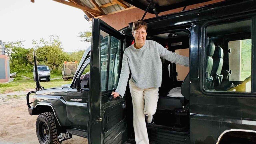 Safari Wagen bereit zur Abfahrt in die Masai Mara